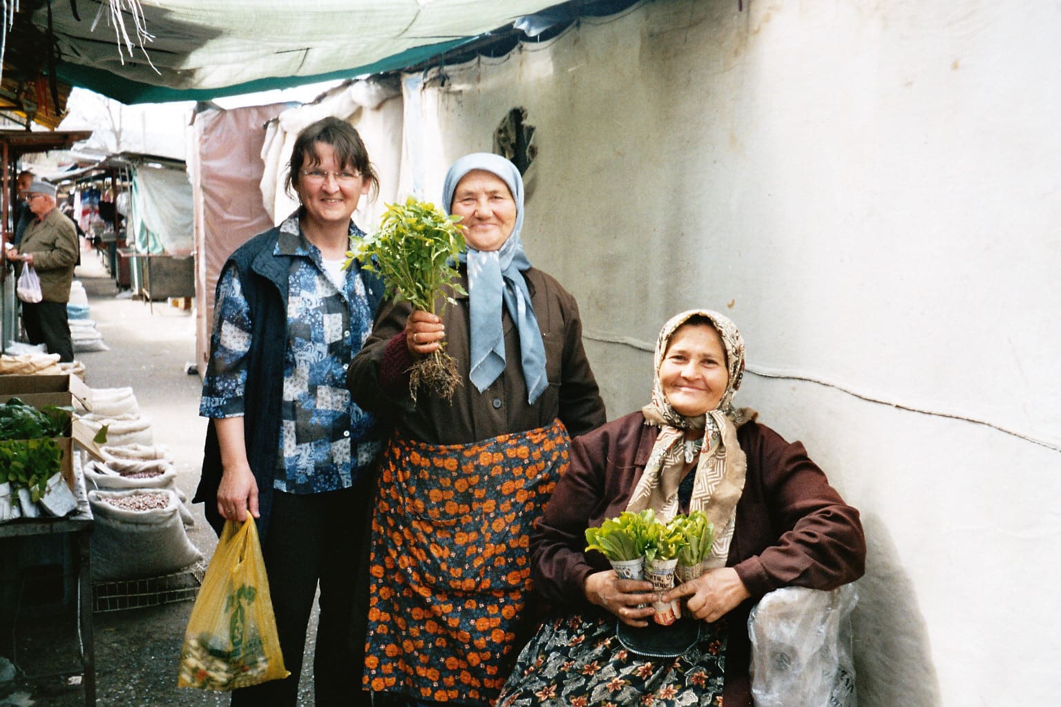 Frauen Mit Gekauften Pflanzen